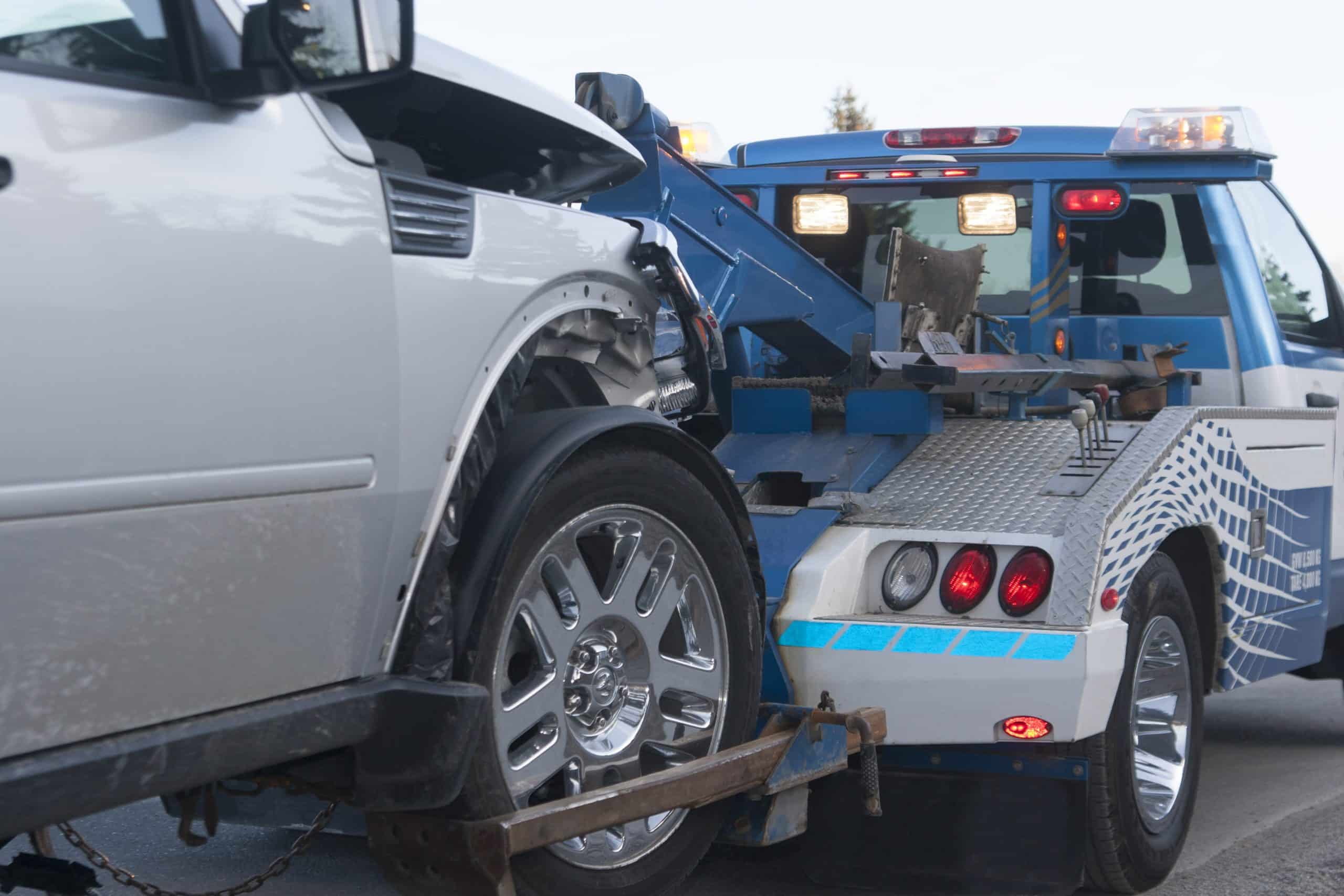 You are currently viewing What Are Common Situations Where You Might Need a Tow Truck?
